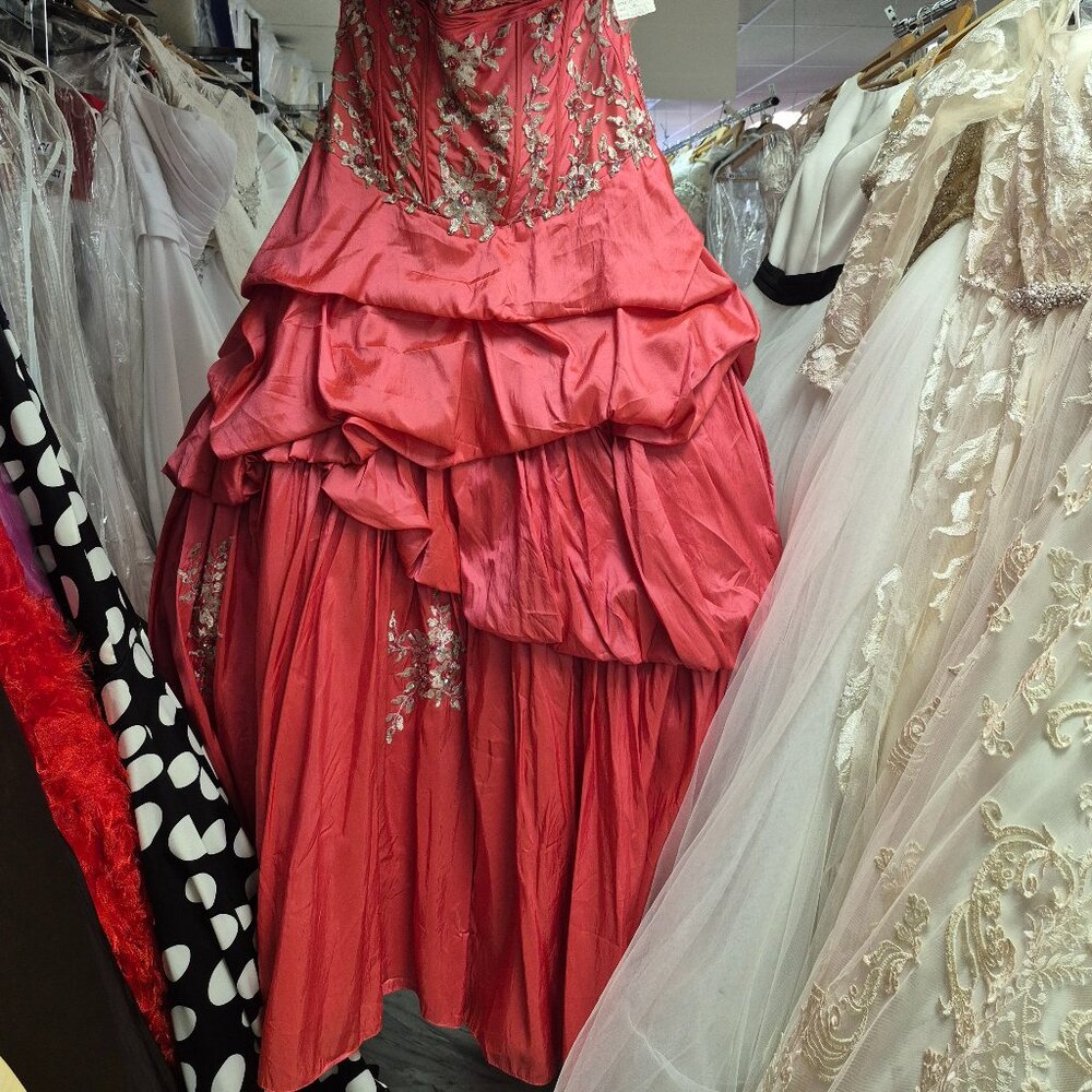 Formal Dress - Picture 2 of 2